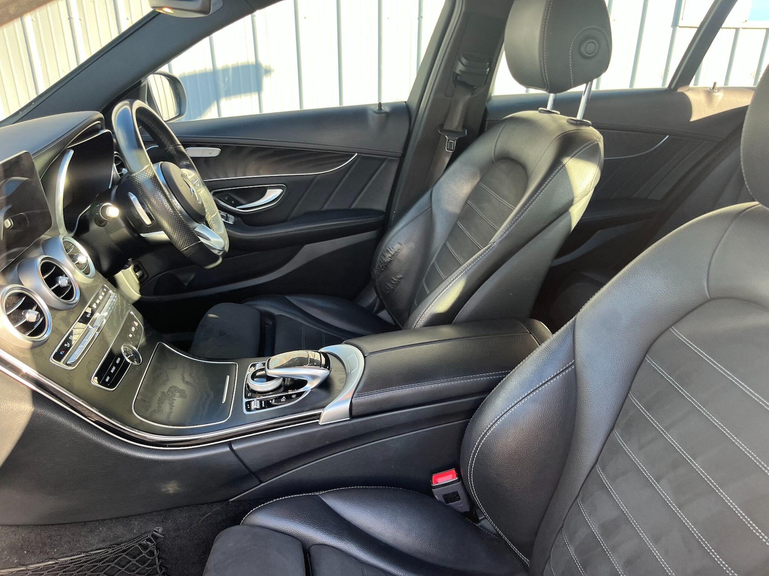 Used Mercedes-Benz C Class 2019 for sale - 76360775: Photo 39