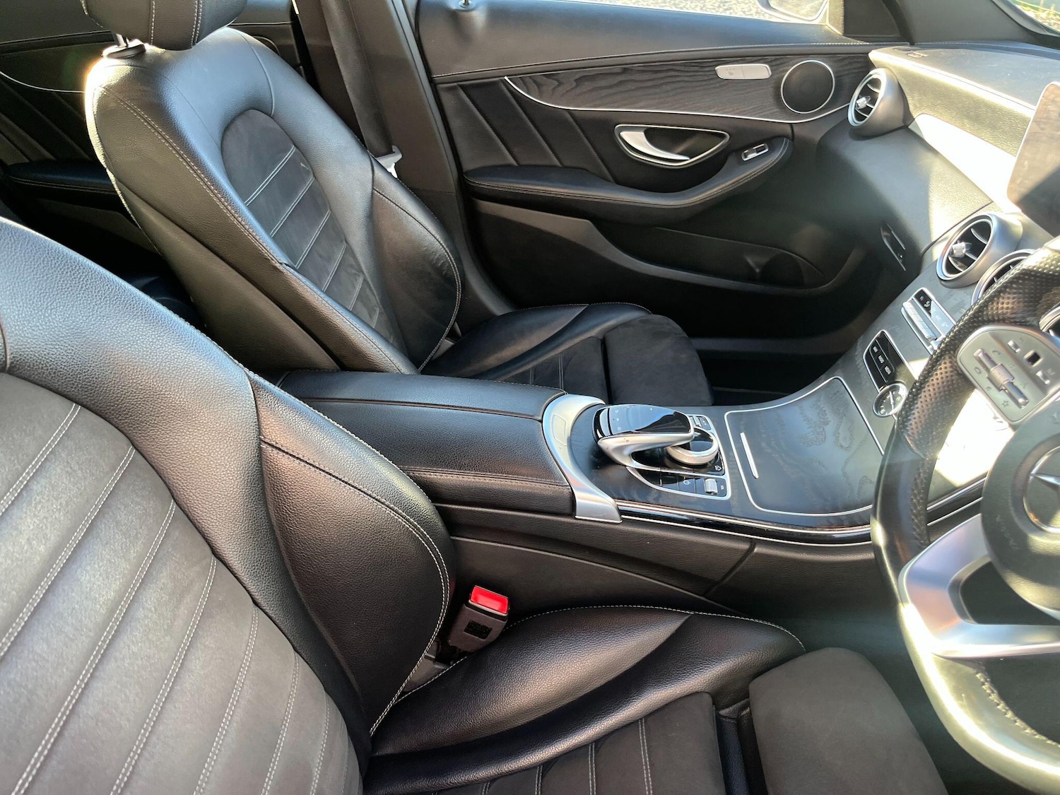 Used Mercedes-Benz C Class 2019 for sale - 76360775: Photo 6