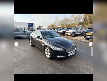 Used Jaguar XF 2017 for sale - 77853044: Photo