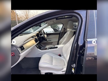 Used Jaguar XF 2017 for sale - 77853044: Photo