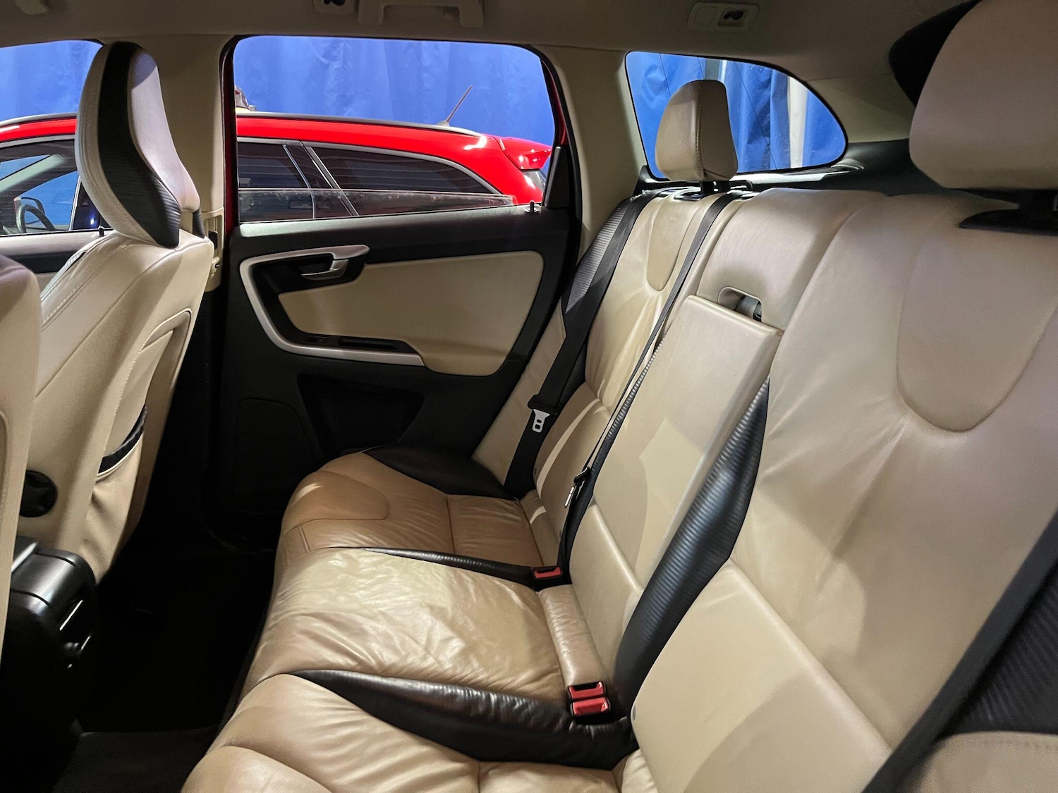 Used Volvo XC60 2011 for sale - 77455526: Photo 23