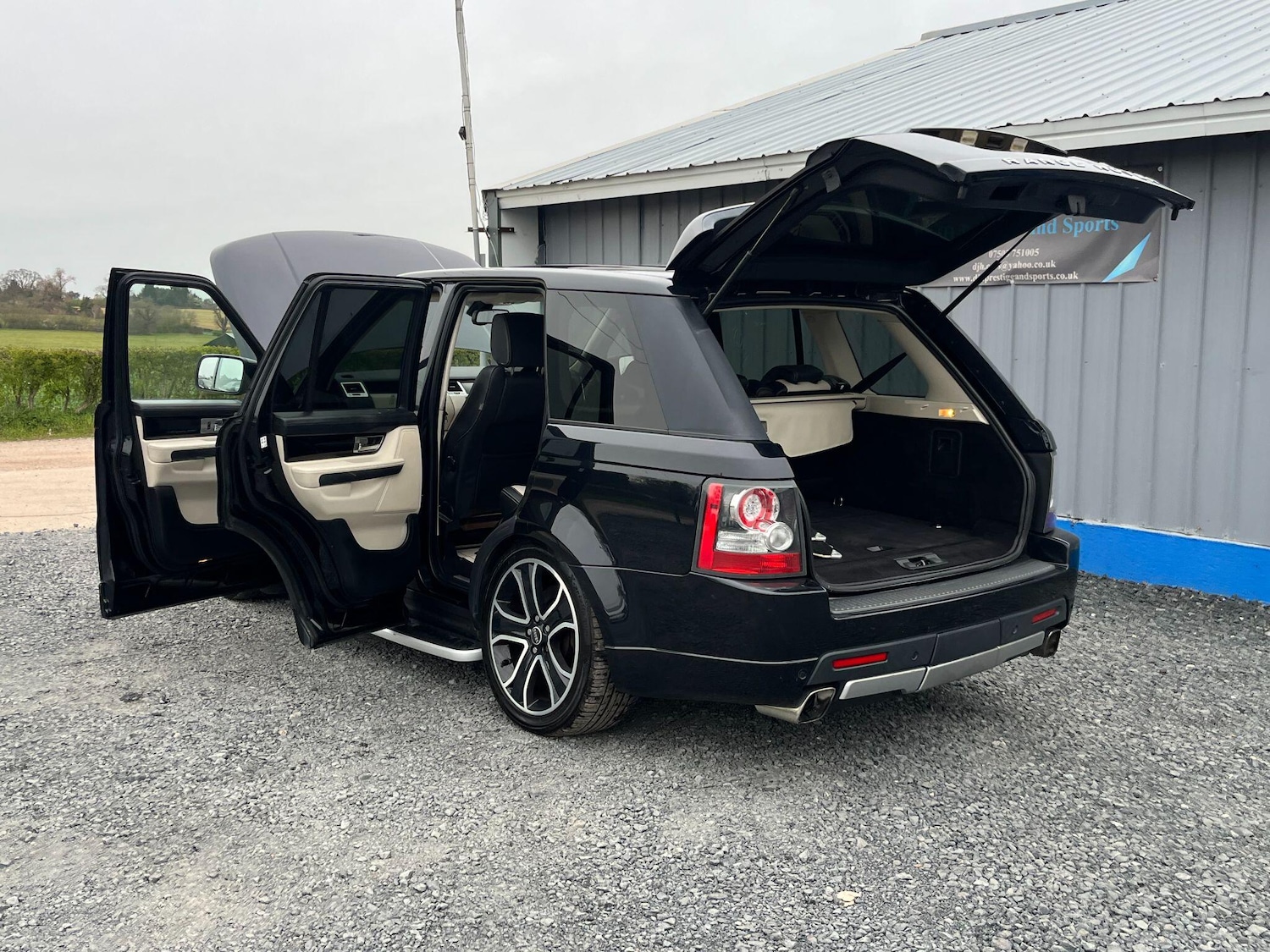 Used Land Rover Range Rover Sport 2011 for sale - 77994130: Photo 18