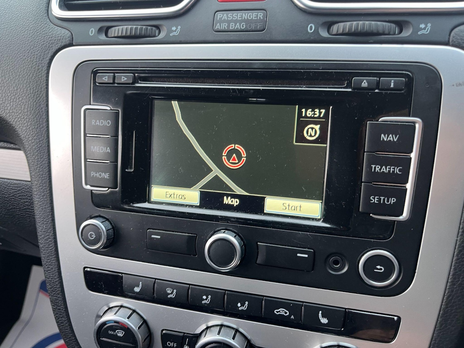 Used Volkswagen Scirocco for sale - 77908980: Photo 4