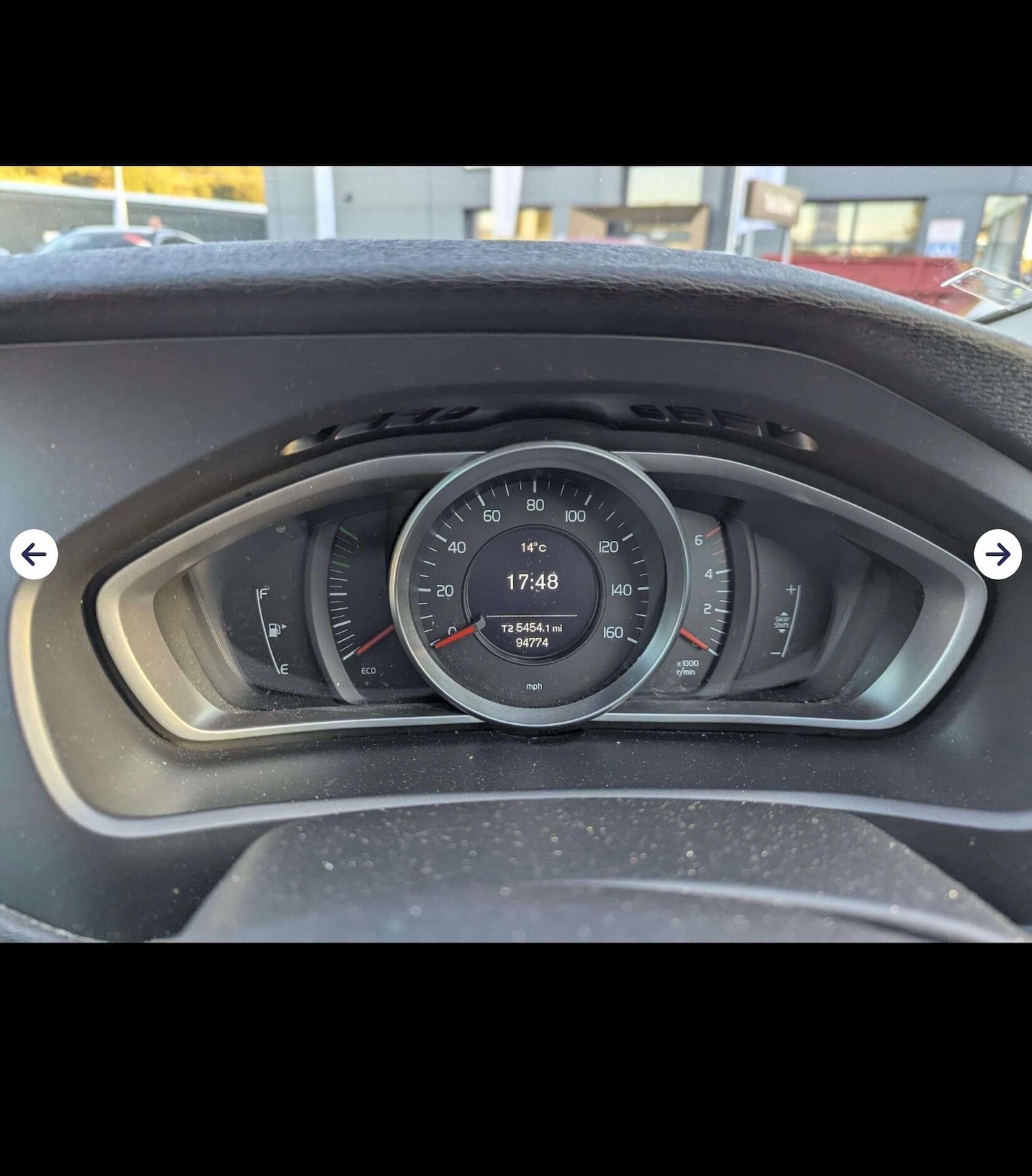 Used Volvo V40 2015 for sale - 76371066: Photo 4