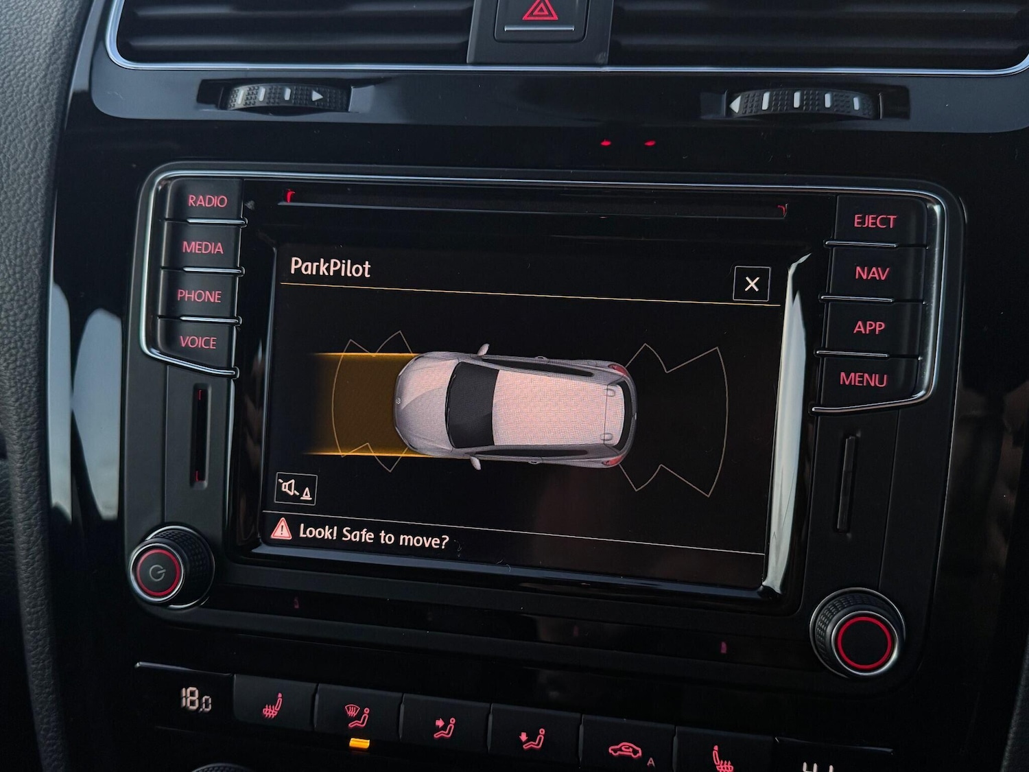 Used Volkswagen Scirocco 2017 for sale - 76839756: Photo 6