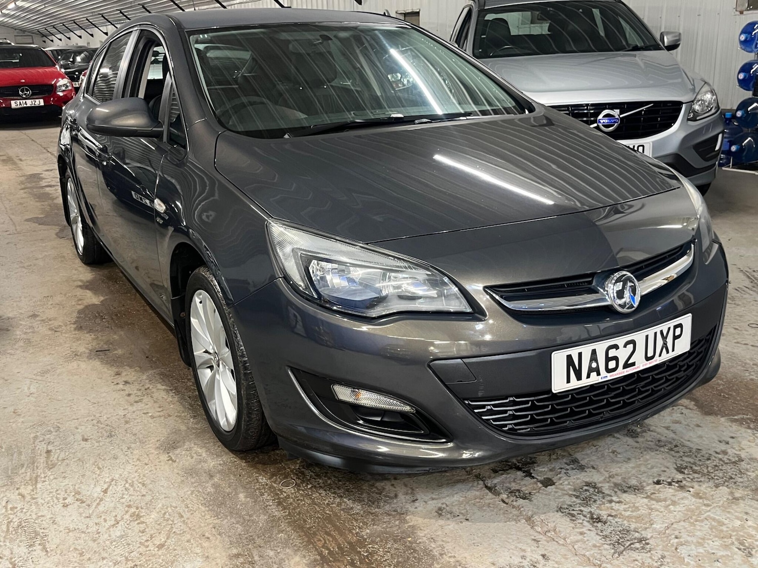 Used Vauxhall Astra 2012 for sale - 76942506: Photo 1