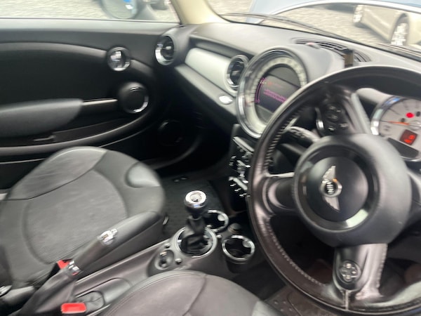 Used MINI Hatch 2010 for sale - 76247089: Photo 4