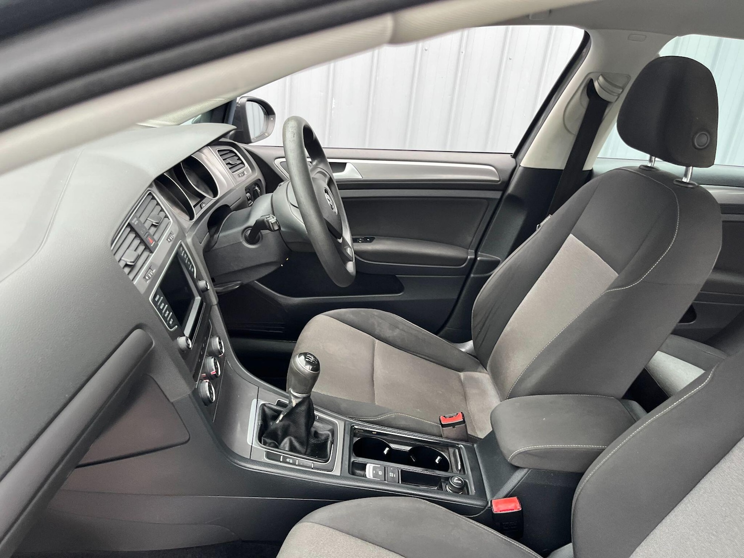 Used Volkswagen Golf 2015 for sale - 77994211: Photo 40