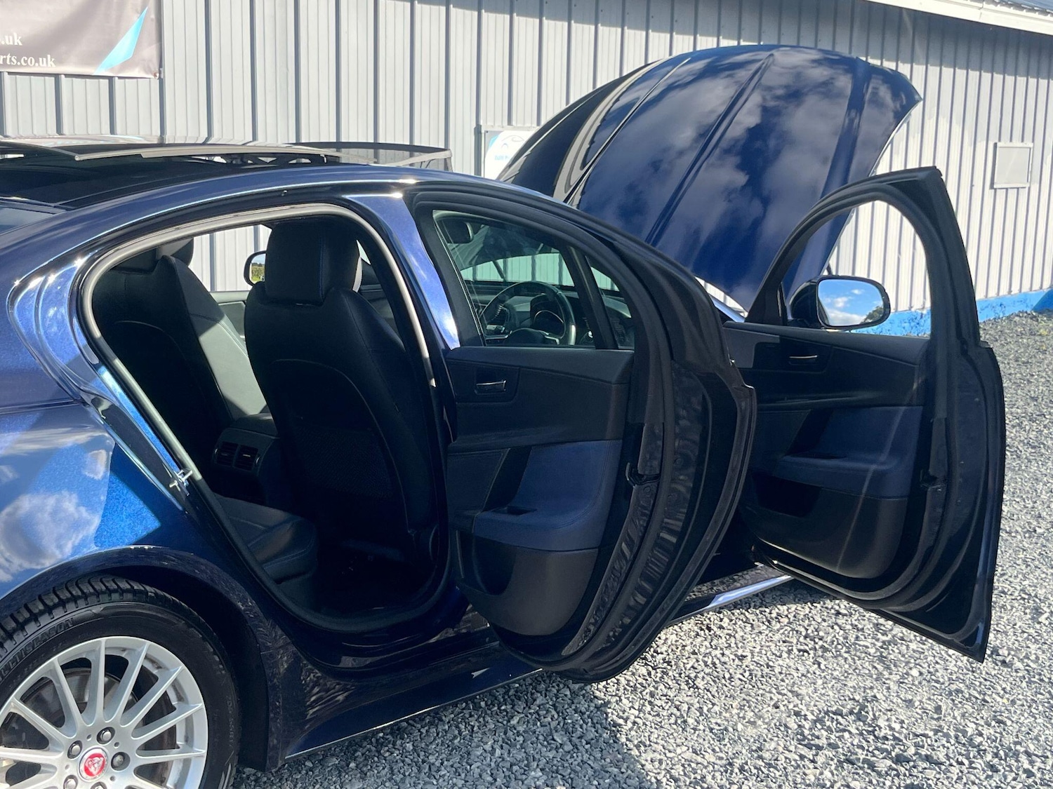 Used Jaguar XE 2015 for sale - 76109048: Photo 14