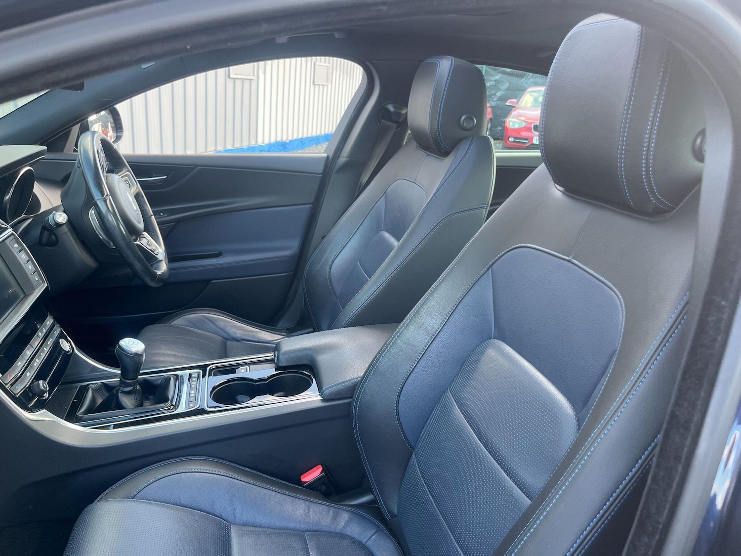 Used Jaguar XE 2015 for sale - 76109048: Photo 28
