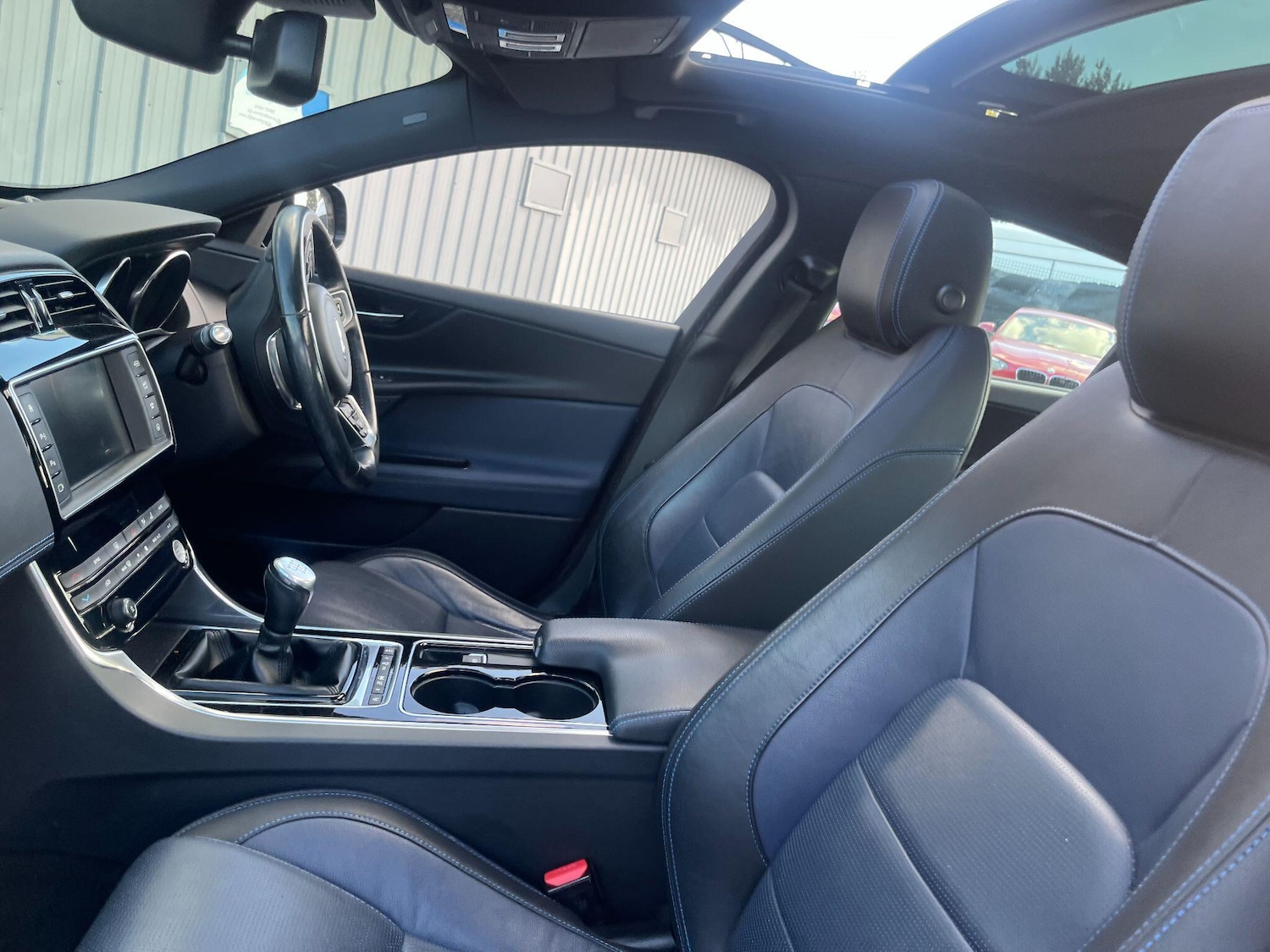 Used Jaguar XE 2015 for sale - 76109048: Photo 30
