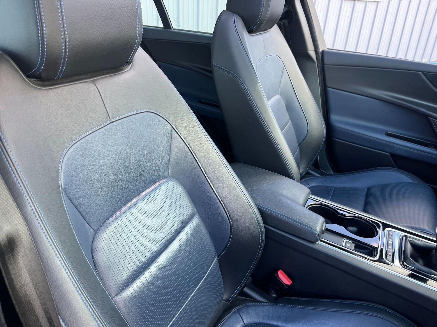 Used Jaguar XE 2015 for sale - 76109048: Photo 34
