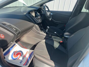 Used Ford Focus 2016 for sale - 78362717: Photo