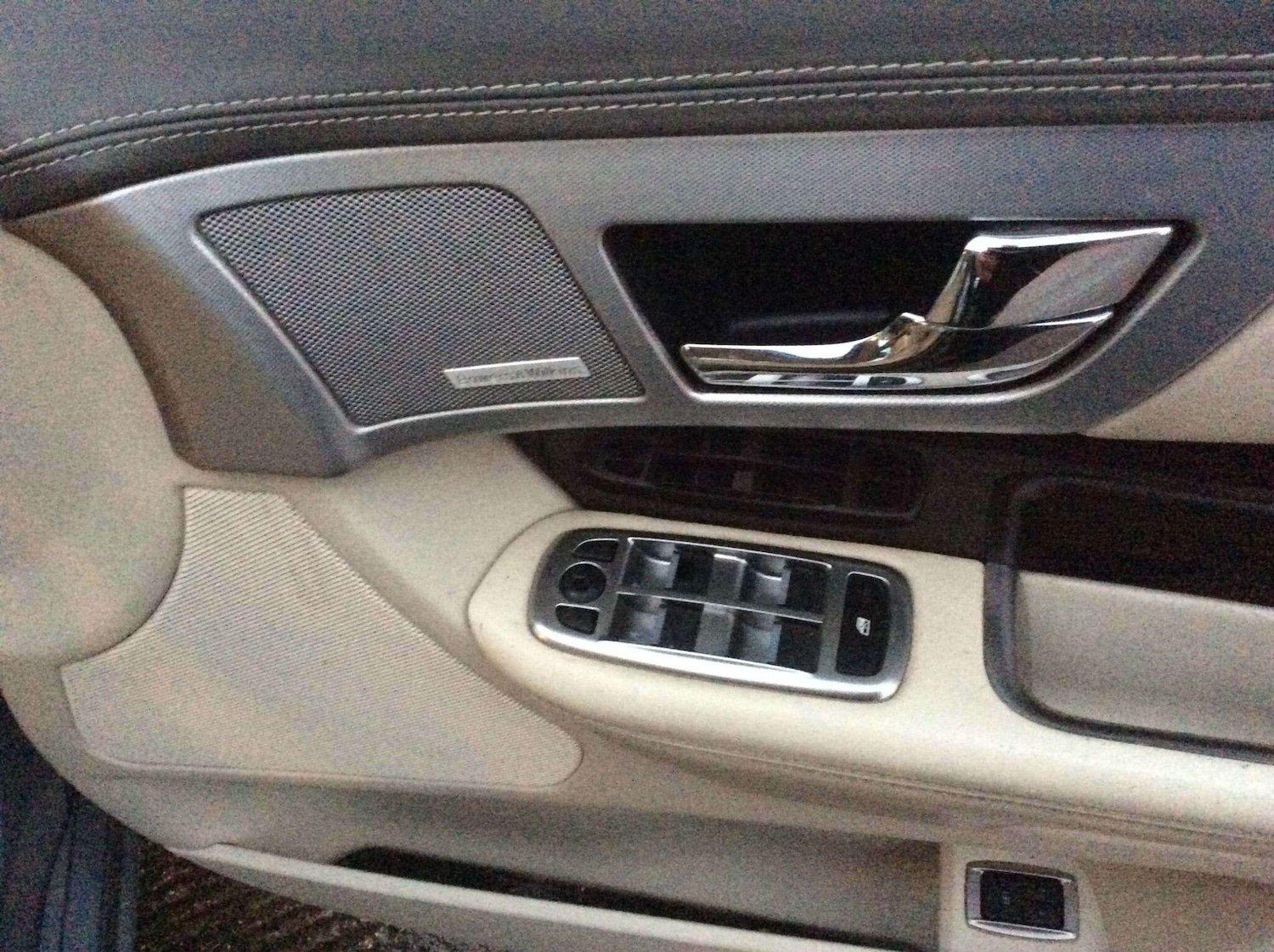 Used Jaguar XF 2012 for sale - 76786429: Photo 11