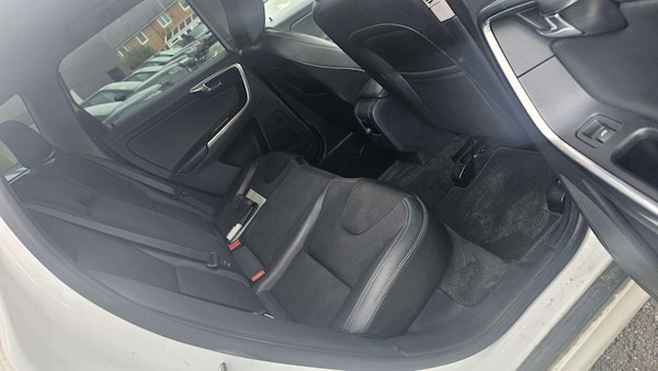 Used Volvo XC60 2016 for sale - 76214331: Photo 10