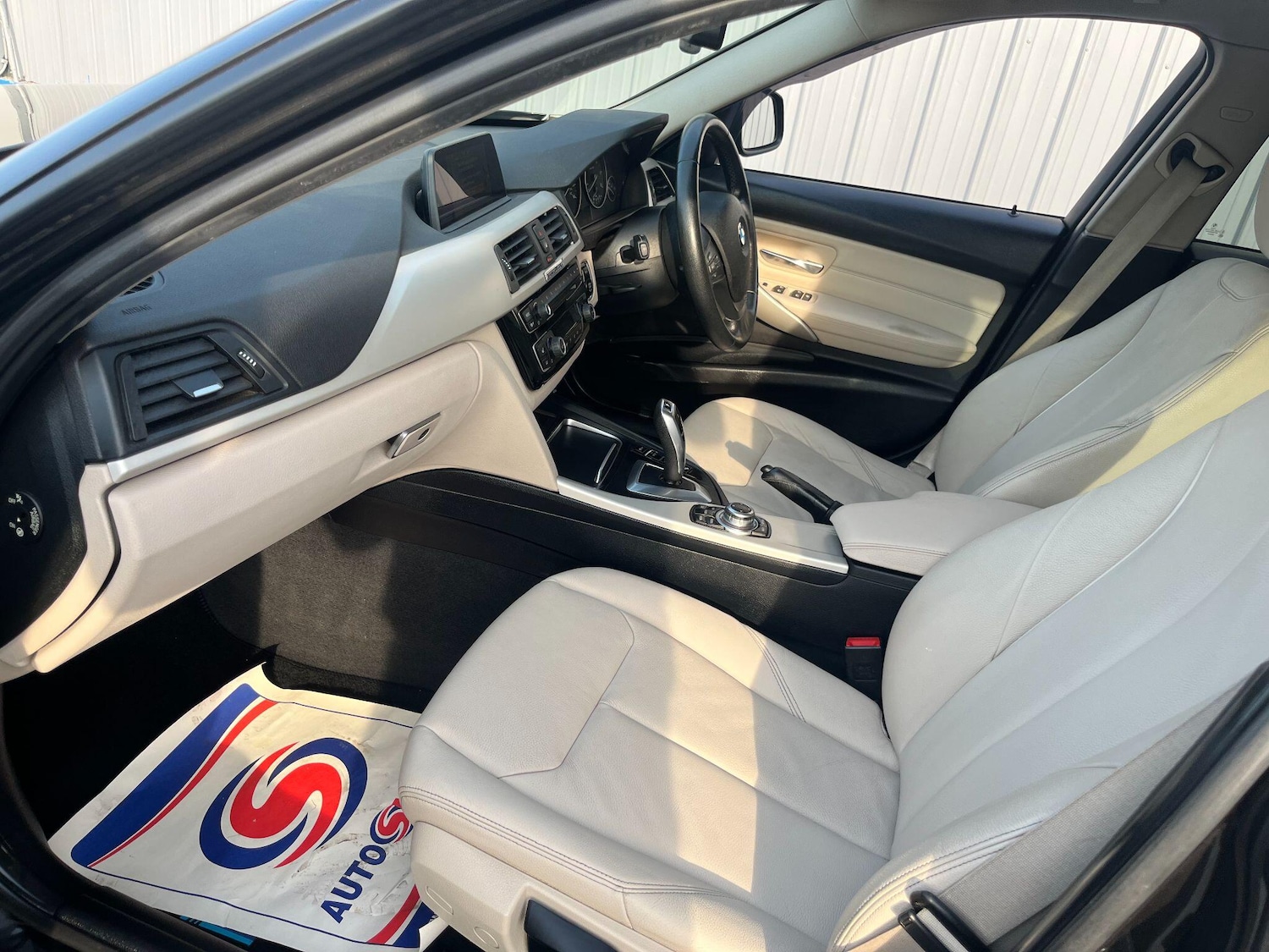 Used BMW 3 Series 2016 for sale - 78047858: Photo 40