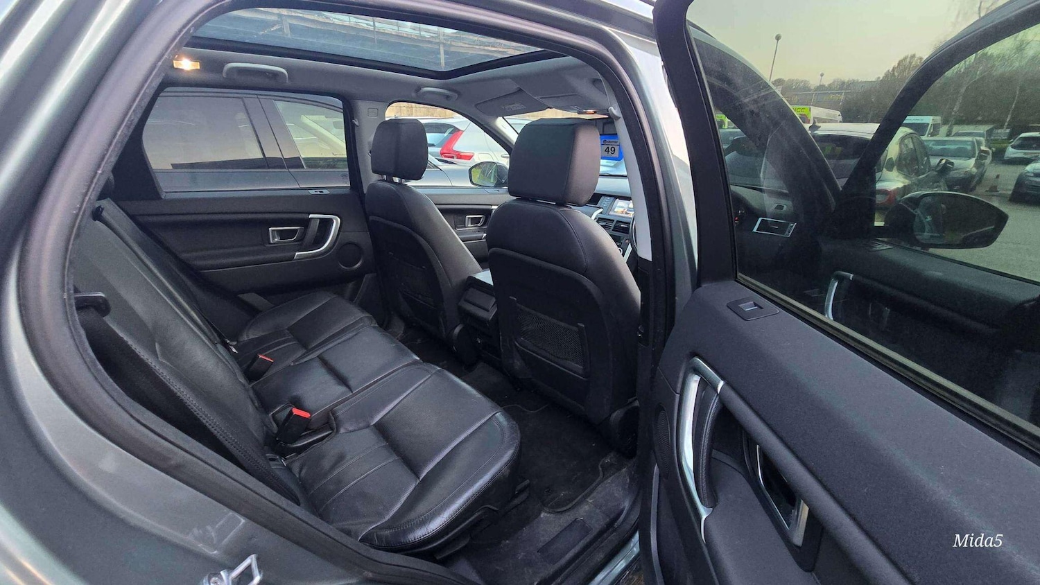 Used Land Rover Discovery Sport 2015 for sale - 78047932: Photo 4