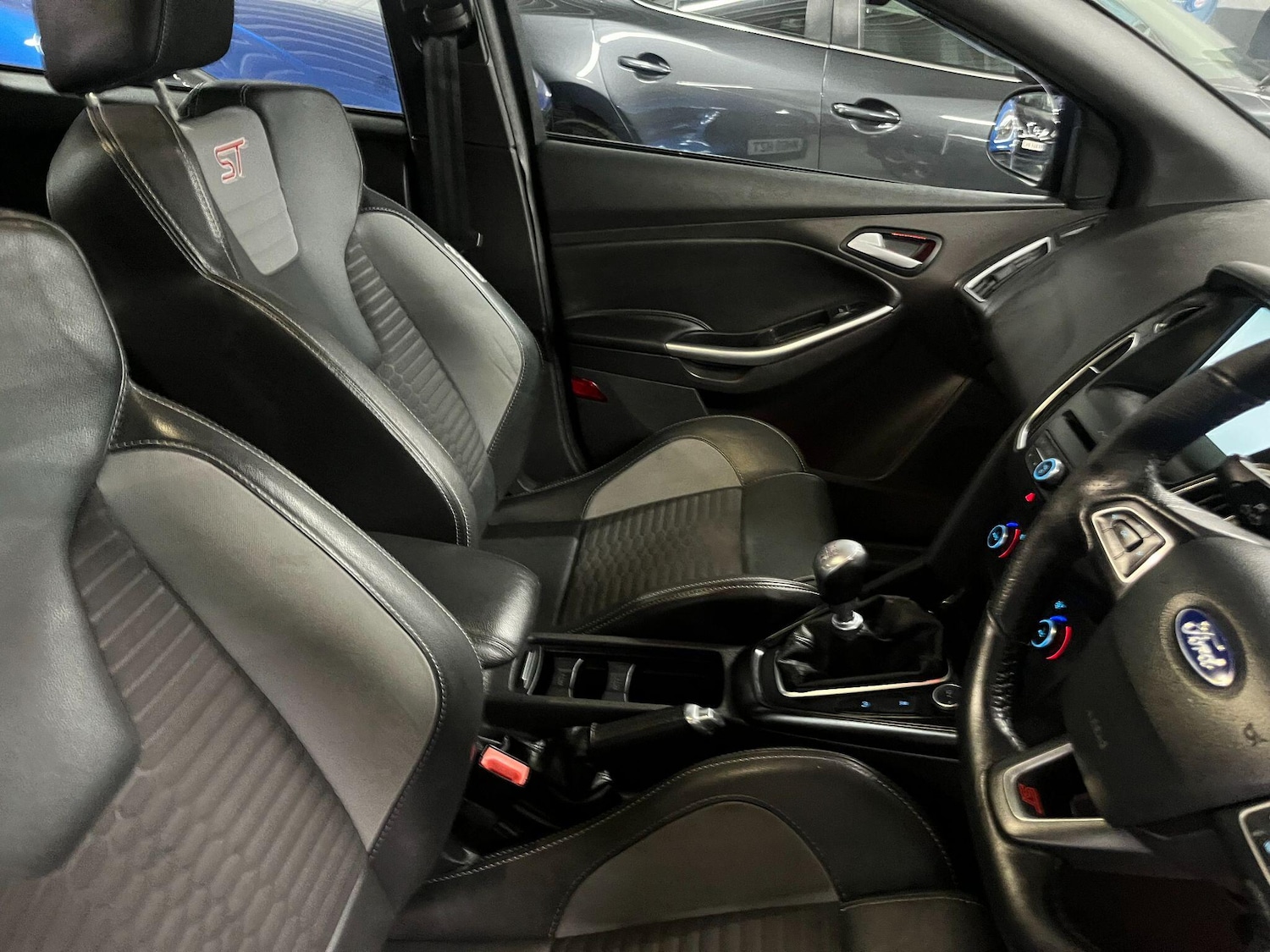 Used Ford Focus 2015 for sale - 76166433: Photo 15