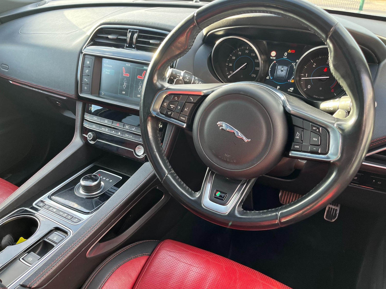 Used Jaguar F-Pace 2016 for sale - 78072973: Photo 30