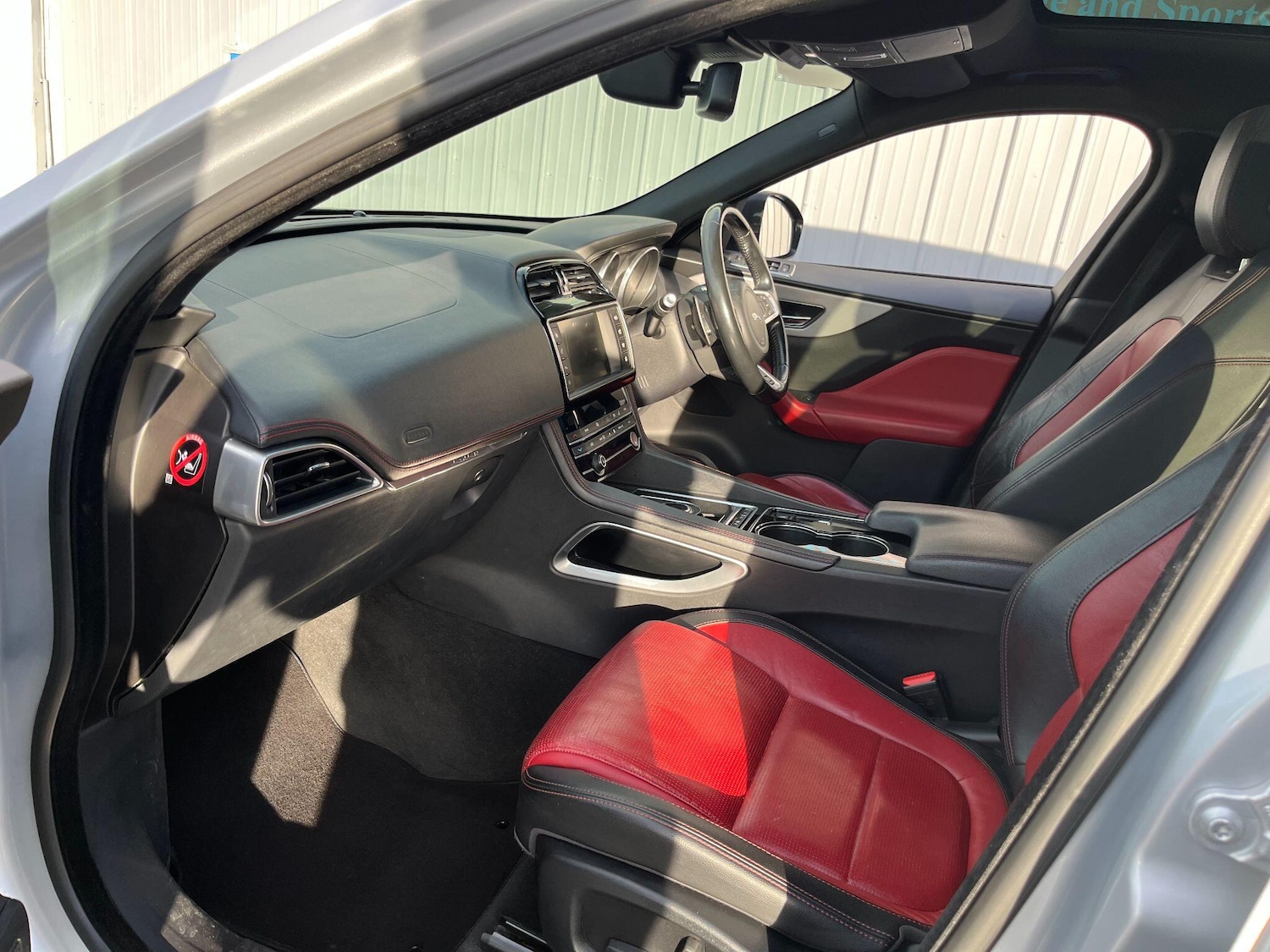 Used Jaguar F-Pace 2016 for sale - 78072973: Photo 34