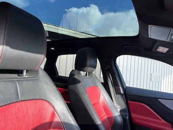 Used Jaguar F-Pace 2016 for sale - 78072973: Photo