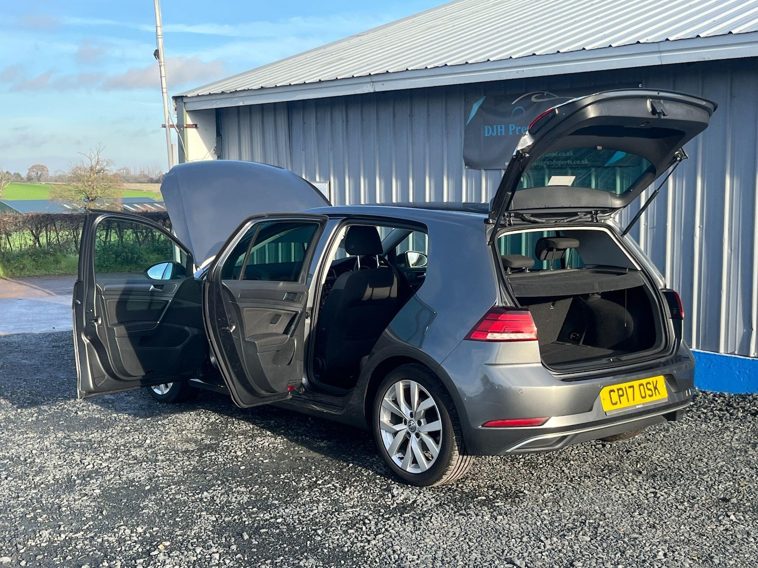 Used Volkswagen Golf 2017 for sale - 76936628: Photo 17