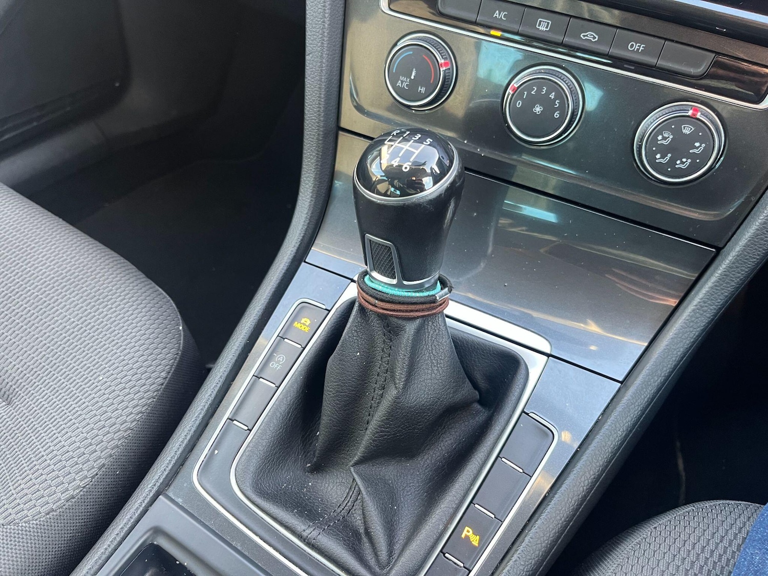 Used Volkswagen Golf 2017 for sale - 76936628: Photo 31