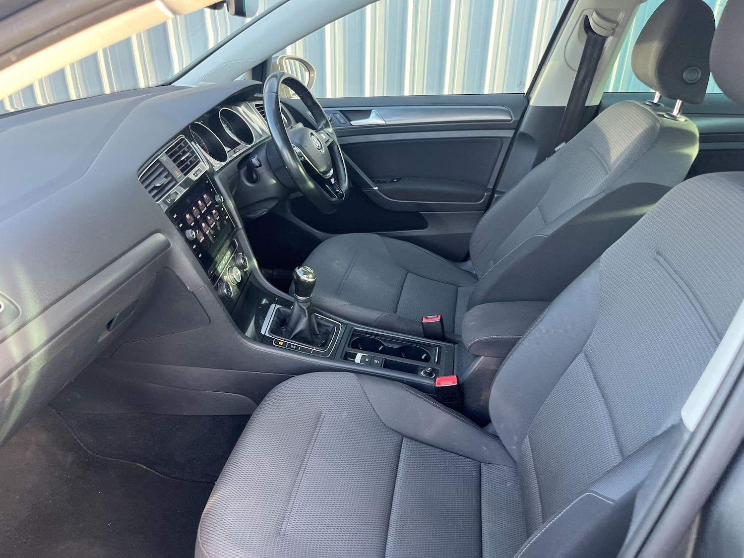 Used Volkswagen Golf 2017 for sale - 76936628: Photo 33