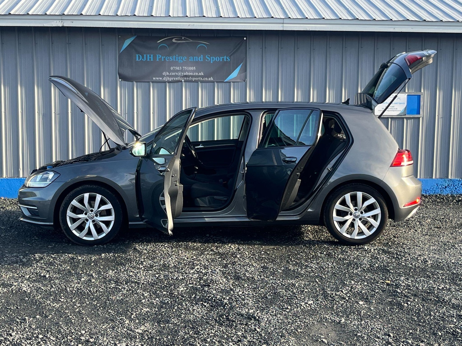 Used Volkswagen Golf 2017 for sale - 76936628: Photo 4