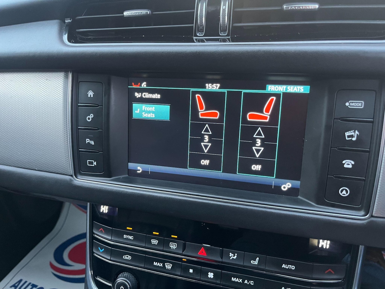 Used Jaguar XF 2016 for sale - 77202956: Photo 28