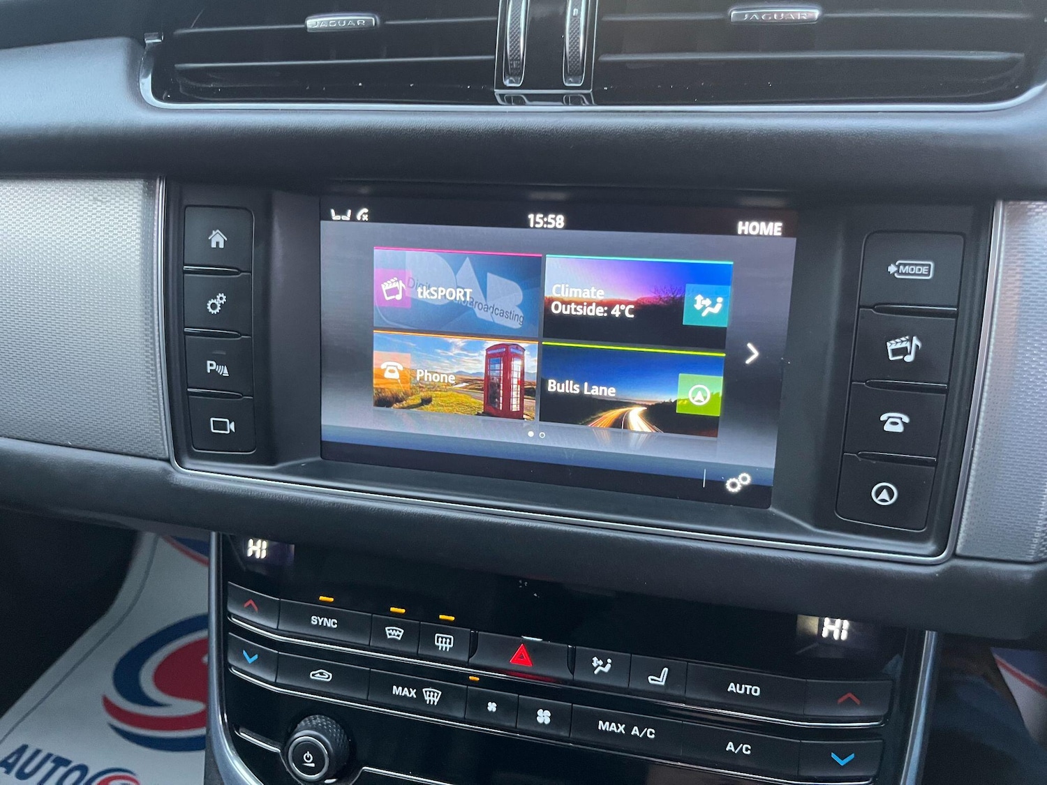 Used Jaguar XF 2016 for sale - 77202956: Photo 29