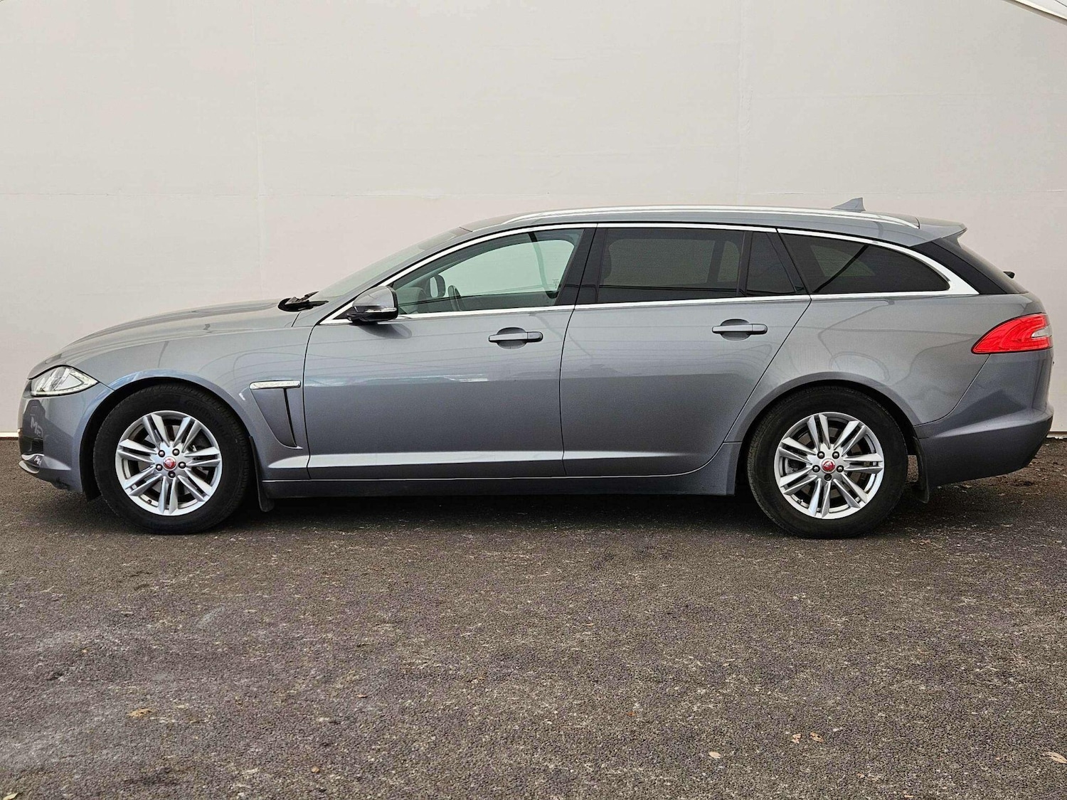 Used Jaguar XF 2014 for sale - 77768785: Photo 10