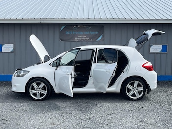Used Toyota Auris 2011 for sale - 78516735: Photo