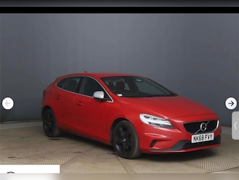 Used Volvo V40 2018 for sale - 79564504: Photo
