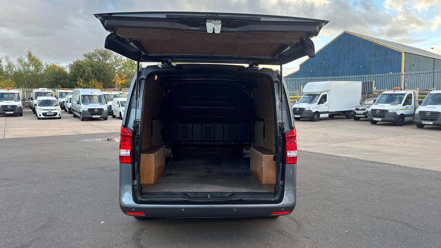 Used Mercedes-Benz Vito 2020 for sale - 76412110: Photo 17