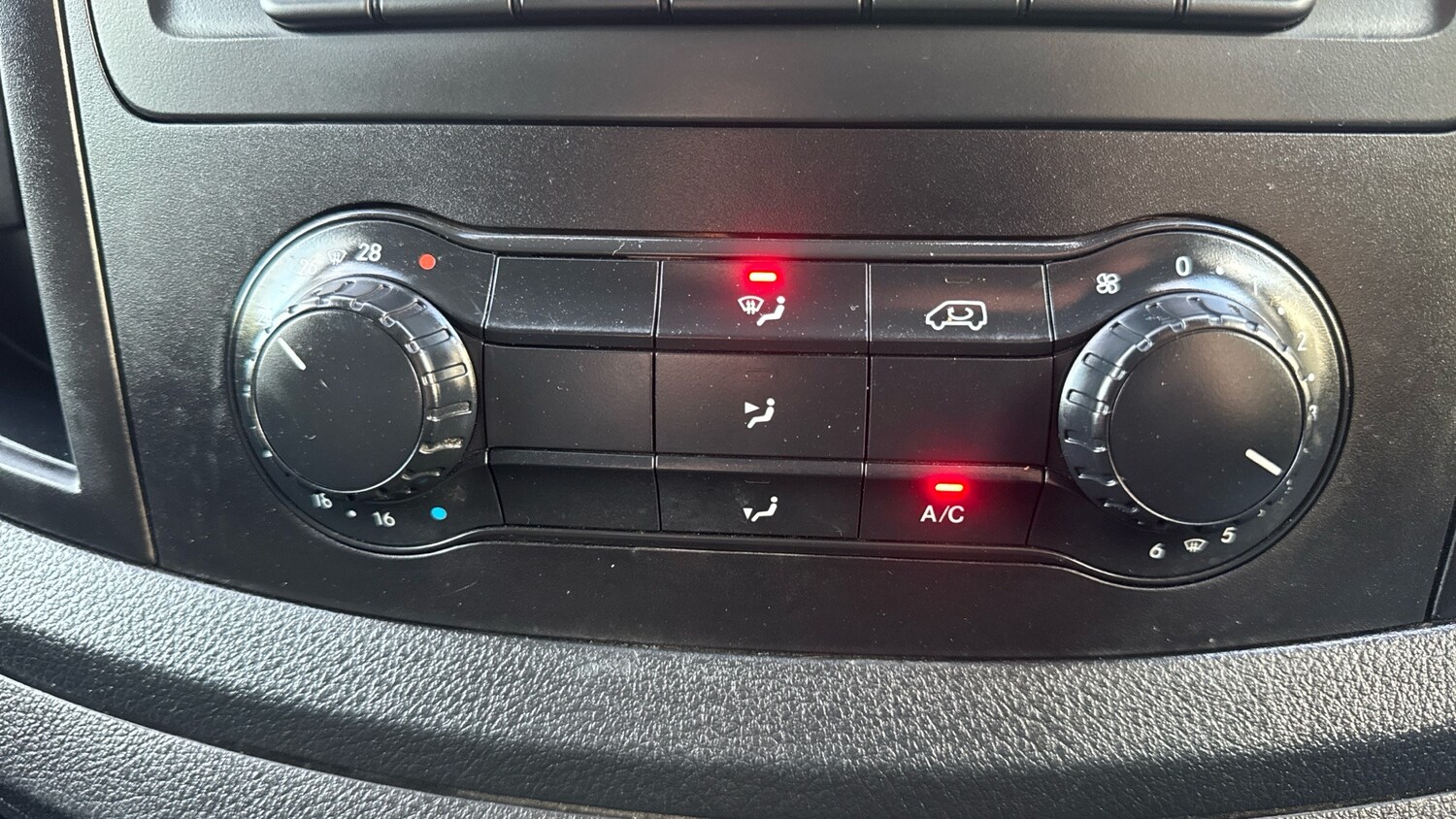 Used Mercedes-Benz Vito 2020 for sale - 76412110: Photo 24