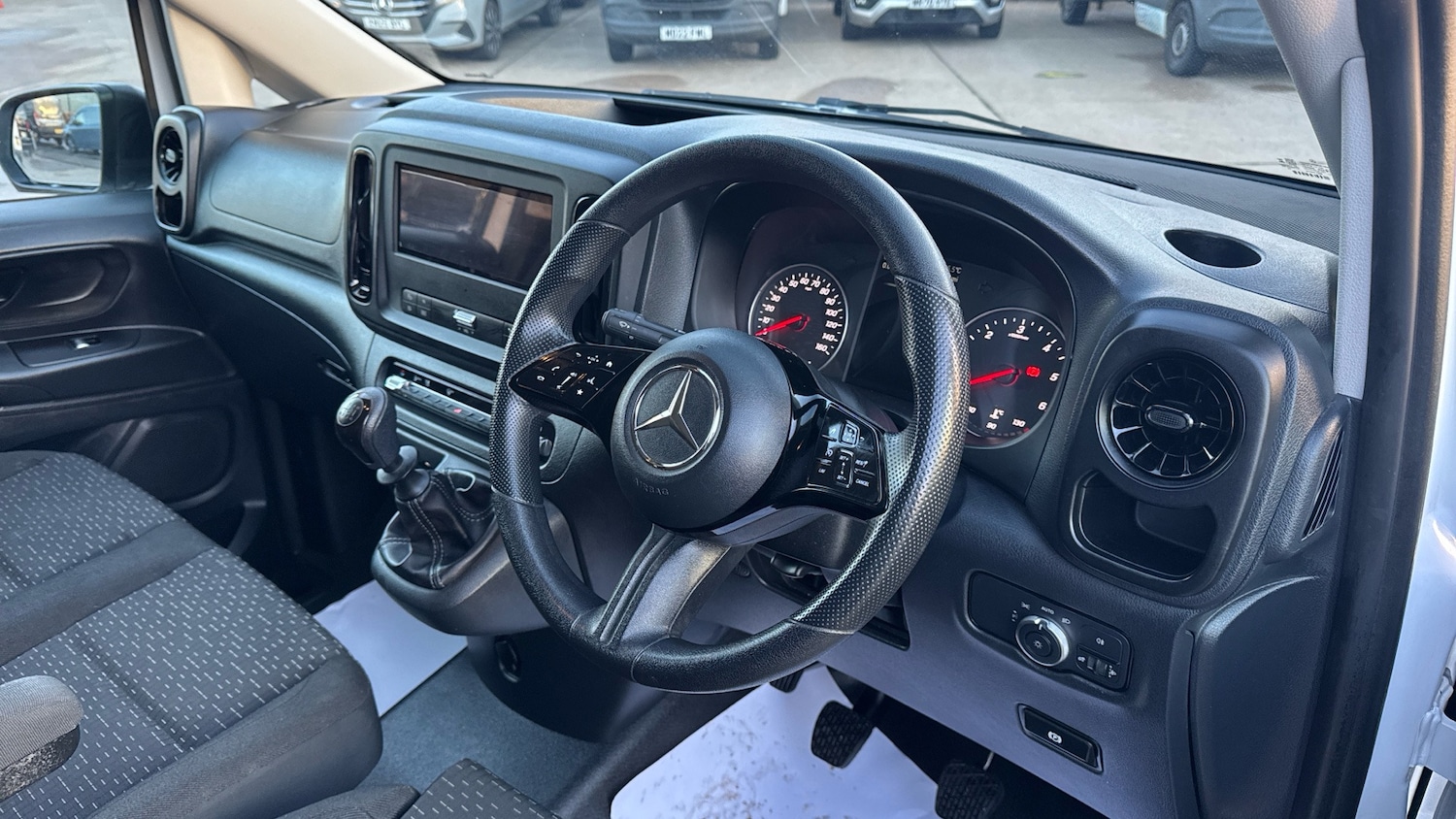 Used Mercedes-Benz Vito 2024 for sale - 77148967: Photo 11