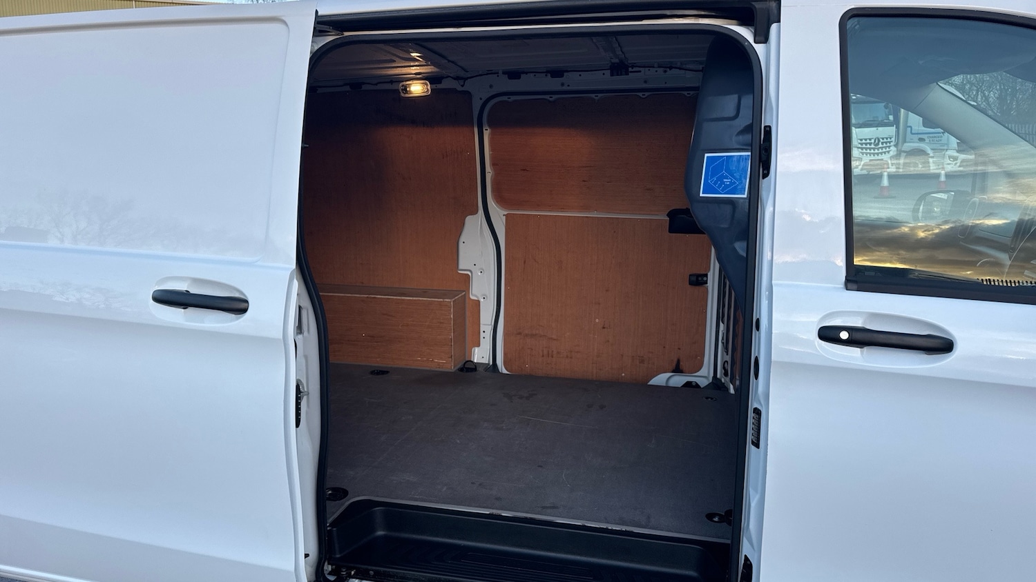 Used Mercedes-Benz Vito 2024 for sale - 77148967: Photo 18