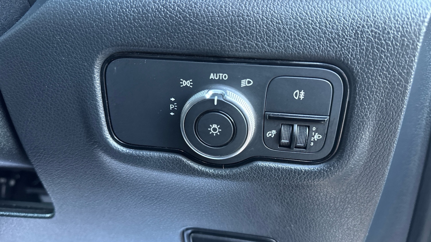 Used Mercedes-Benz Vito 2024 for sale - 77148967: Photo 25