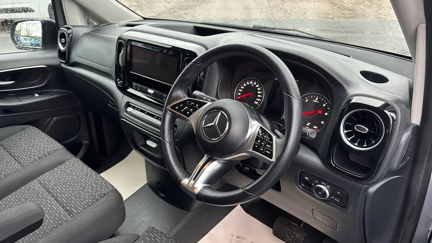 Used Mercedes-Benz Vito 2025 for sale - 77342251: Photo 11