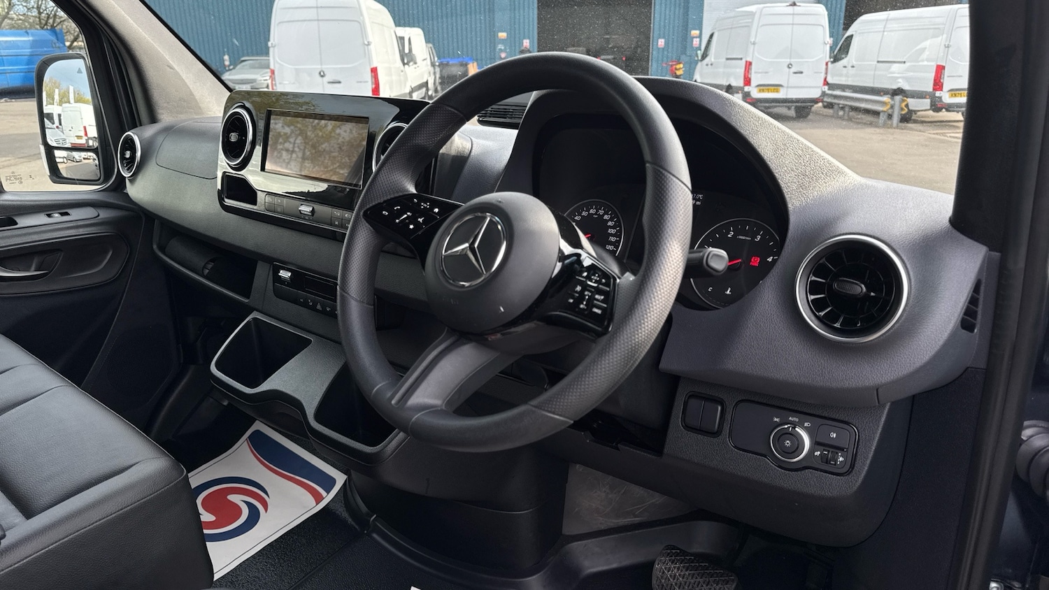 Used Mercedes-Benz Sprinter 2025 for sale - 78198047: Photo 11