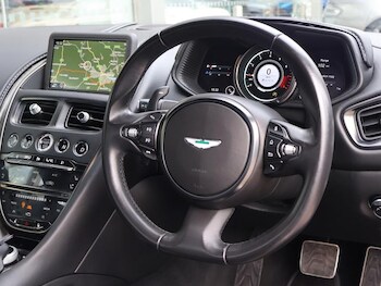 Used Aston Martin DB11 2018 for sale - 77746765: Photo