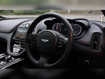 Used Aston Martin DBX 2023 for sale - 78413263: Photo