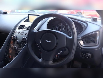 Used Aston Martin Vanquish 2019 for sale - 78592792: Photo