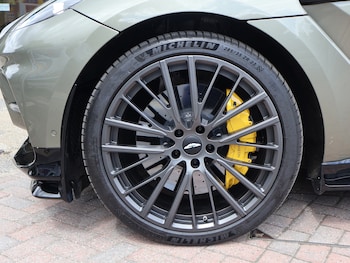 Used Aston Martin DBX 2023 for sale - 79025294: Photo