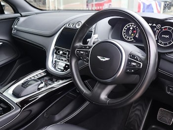 Used Aston Martin DBX 2023 for sale - 77627029: Photo