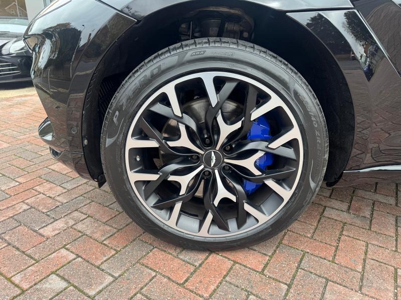 Used Aston Martin DBX 2021 for sale - 76488571: Photo 4