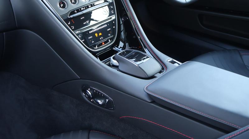 Used Aston Martin DB11 2017 for sale - 77067456: Photo 17