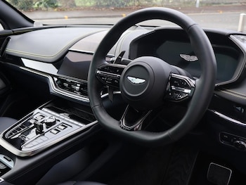 Used Aston Martin DBX 2025 for sale - 76908612: Photo