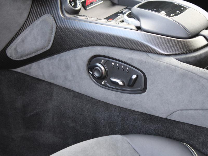 Used Aston Martin Vantage 2022 for sale - 76797048: Photo 16